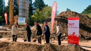 Spatenstich für die neue Sparkassen-Filiale in Karlstein